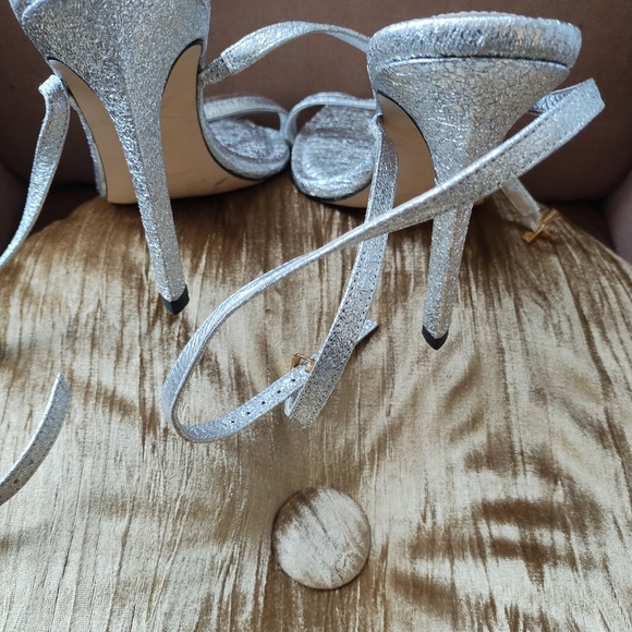 Shoes - Picture 2 of 7